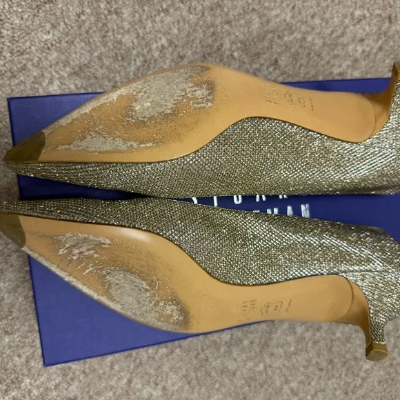 Stuart Weitzman Size 9 Gold Women's kitten heels