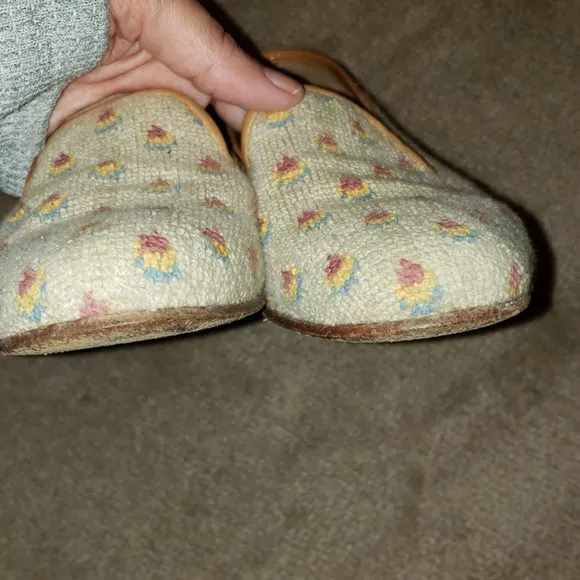 Stubbs and Wootton EUC SIZE 7.5 tan print flat shoes LEATHER LINED