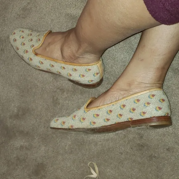 Stubbs and Wootton EUC SIZE 7.5 tan print flat shoes LEATHER LINED