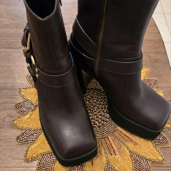Stylish Brown Platform Ankle Boots