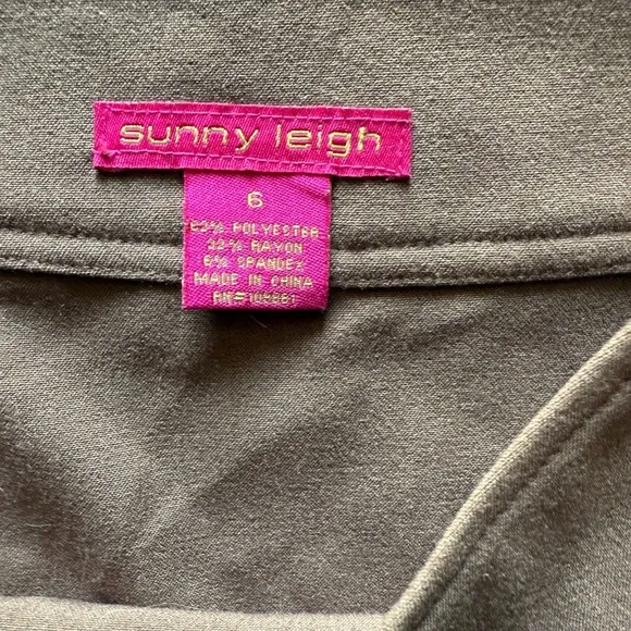 Sunny Leigh Brown Pencil SkirtSize 6 | Classic &amp; Versatile Office Wear