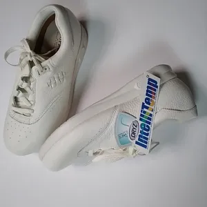 SUPREMES BY SOFT SPORT LEATHER UPPER WOMEN'S SHOES SIZE 9W