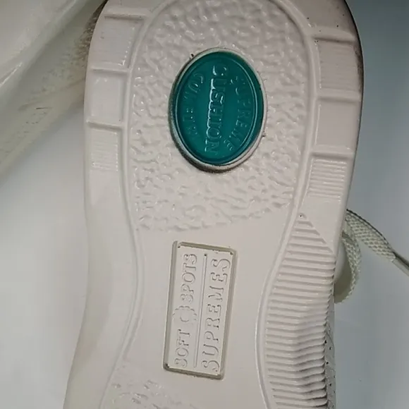SUPREMES BY SOFT SPORT LEATHER UPPER WOMEN'S SHOES SIZE 9W