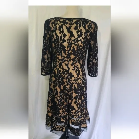 Tadashi Shoji Embroidered Lace 3/4 Sleeve Dress Sheer Cut Out Detail US 8