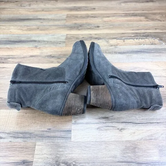 Taos Shoes Womens Size 9-9.5 Gray Leather Ankle Boots Heels
