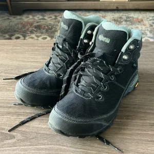 🔥🔥🔥TEVA AHNU SUGARPINE II women’s hiking boots🔥🔥🔥