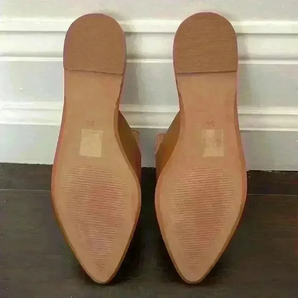 The Gemma Mule in Leather sz 5.5