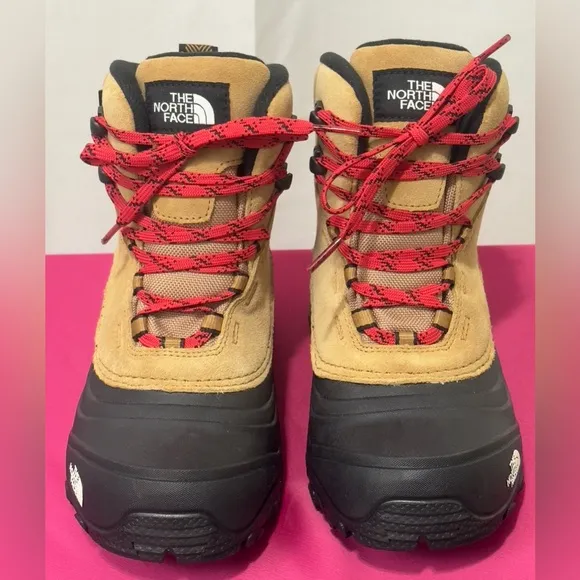 The North Face Big Kid Chilkat V Lace Waterproof Boot Almond Butter/TNF Black 4M