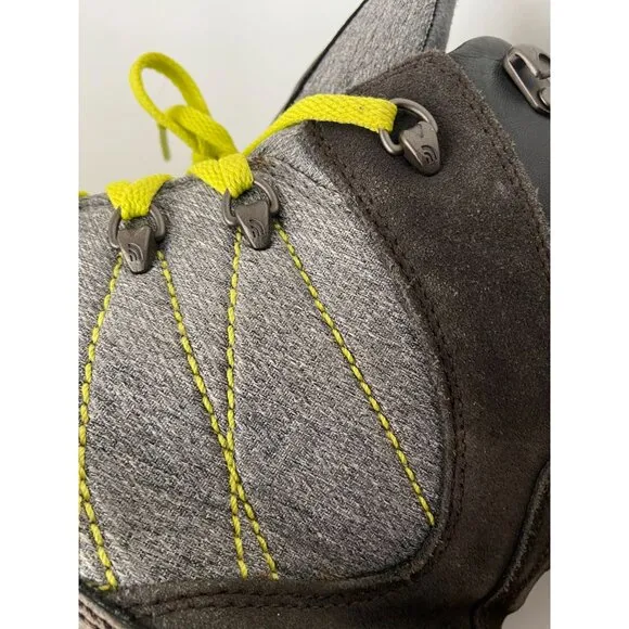 The North Face Chilkat Le Boots - Men's Waterproof Size 8.5 Gray &amp; Black