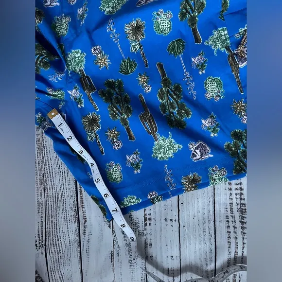 The North Face Class V Belted Trunk zippered cargo pockets blue cactus print NWT