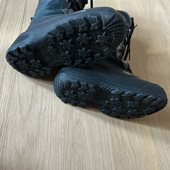 The North Face | Youth Thermoball Utility Boots | Sz 3 | Color Black