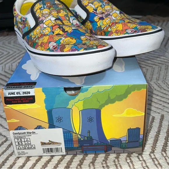 The Simpsons x Vans Comfycush Slip On Sneakers Shoes Size Men’s 7 - Women’s 8.5
