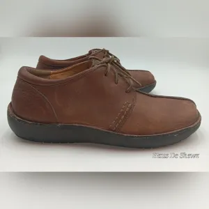 The walking companies men's shoes