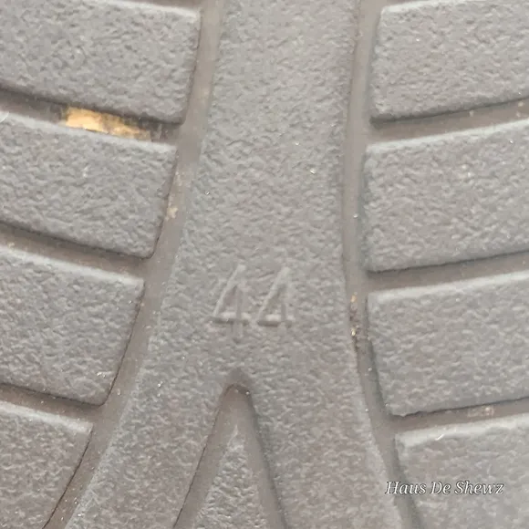 The walking companies men's shoes
