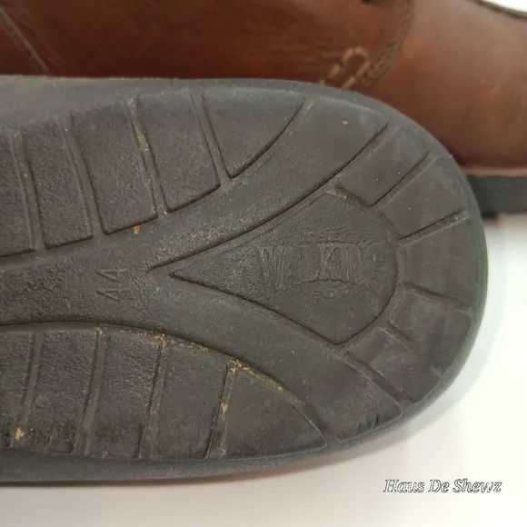 The walking companies men's shoes