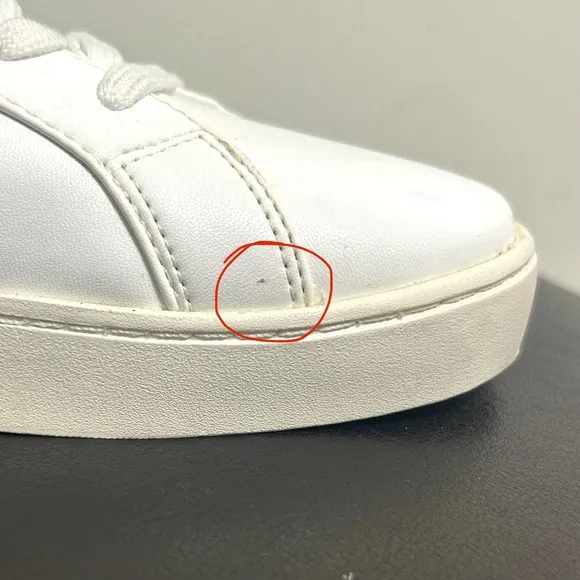 Thousand Fell White Faux Leather Lace Up Sneakers Mens 10 *No Box*