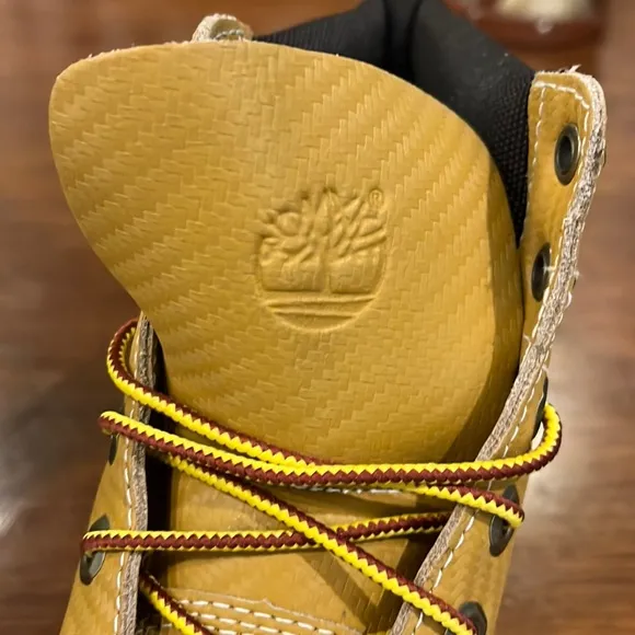 Timberland 6” Prem WPBT Wht CF Helcor waterproof boots size 4 Youth Junior Boys