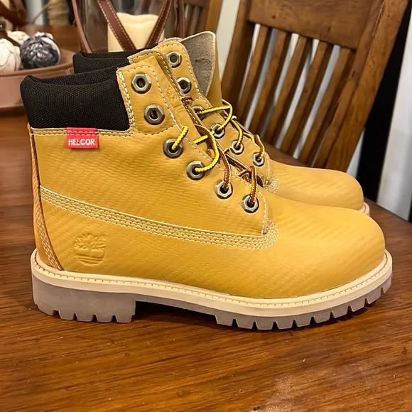 Timberland 6” Prem WPBT Wht CF Helcor waterproof boots size 4 Youth Junior Boys