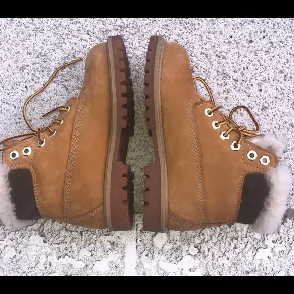 Timberland boots kids size 11.5 tan suede leather waterproof shearling boy/girl