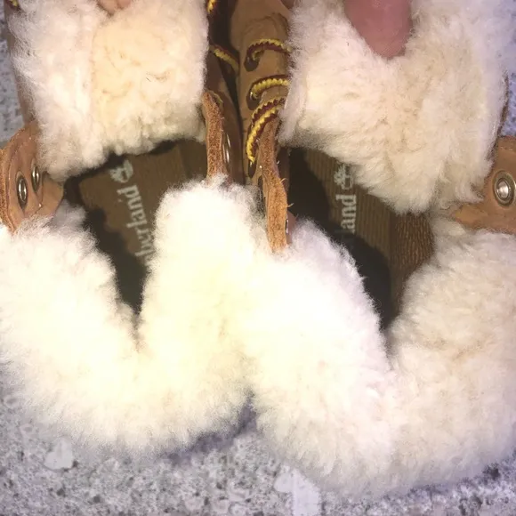 Timberland boots kids size 11.5 tan suede leather waterproof shearling boy/girl