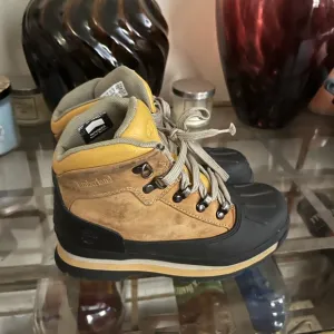 Timberland Brown and Black Hiking Boots size 2
