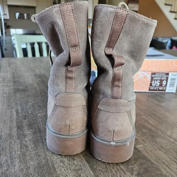 Timberland Brown Suede Fleece Lined Boot Size 10 Fold Down Lace Up Outdoors