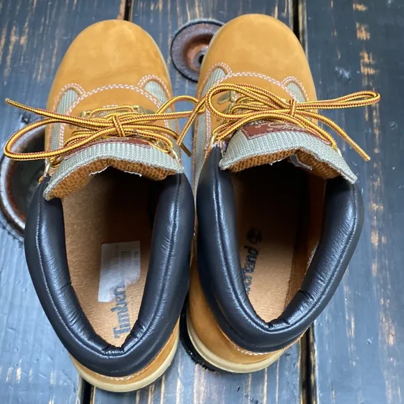 Timberland Field Boots in Wheat Nubuck