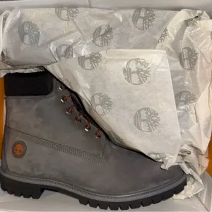 Timberland Gray Rugged Outdoor Boots