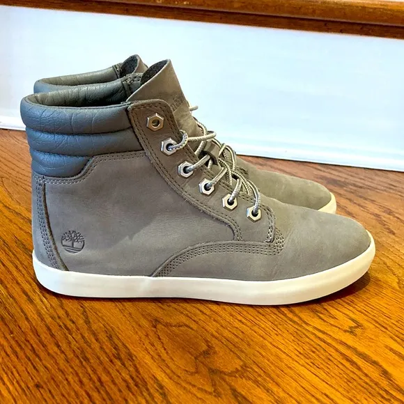 Timberland Grey lightweight boots Sz 7 Ortholite Soul Women’s,Preloved Condition