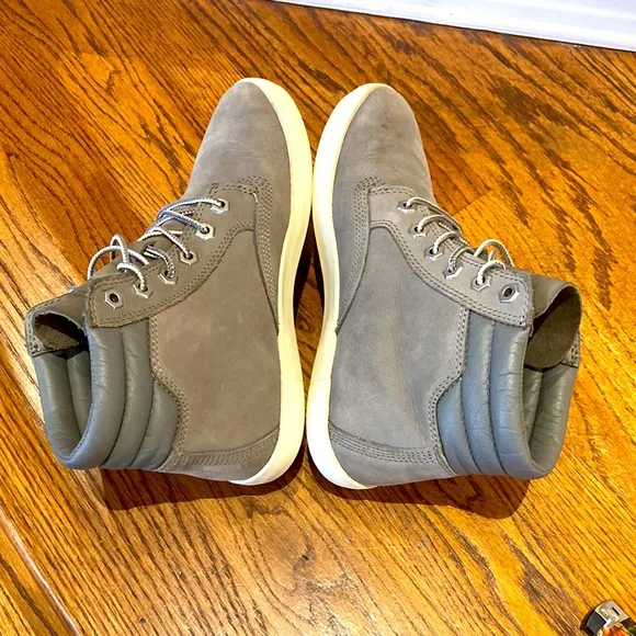 Timberland Grey lightweight boots Sz 7 Ortholite Soul Women’s,Preloved Condition