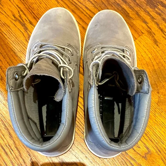 Timberland Grey lightweight boots Sz 7 Ortholite Soul Women’s,Preloved Condition