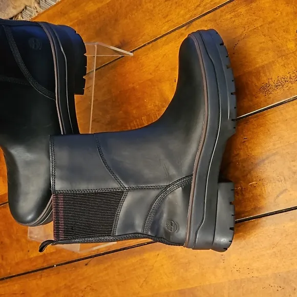 TIMBERLAND | MALYNN | WATERPROOF | LEATHER BOOTS | SIZE 9.5 | LIKE NEW