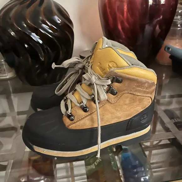Timberland Brown and Black Hiking Boots size 2