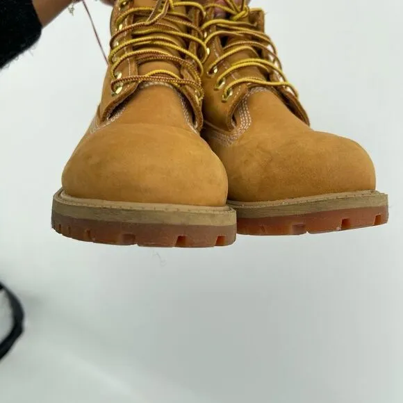 Timberland Classic 12709 Youth 6” Premium Waterproof Boots Wheat Nubuck Size 2