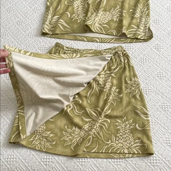 Tommy Bahama silk Olive Green Floral Top and Skirt Set