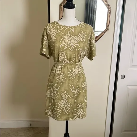 Tommy Bahama silk Olive Green Floral Top and Skirt Set