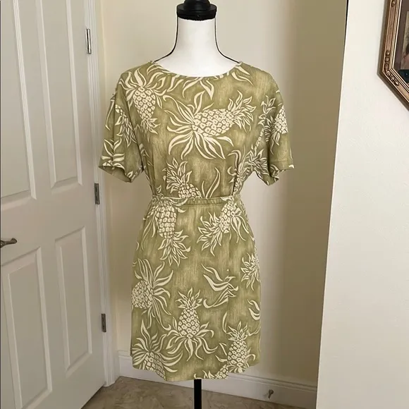 Tommy Bahama silk Olive Green Floral Top and Skirt Set