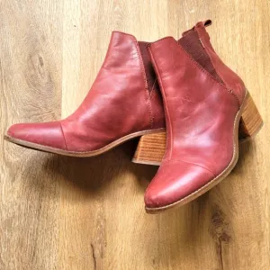 TOMS ESME LEATHER CHELSEA Women's Boots - BURNT HENNA US 9