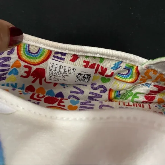 TOMS Men’s Baja Unity Rainbow LGBTQ White Slip-On Sneakers Size 11