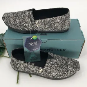 Toms Off White Black Mini Leopard Animal Print Slip On Canvas Alpargata Shoes