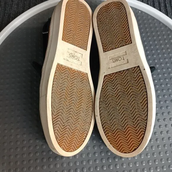 Toms Paxton Women Slip On shoes black
