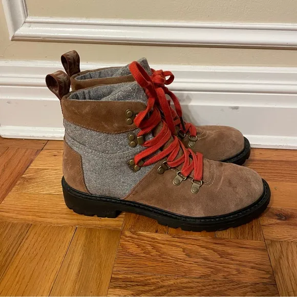 TOMS Women’s Summit Rawhide Gray Wool Waterproof Boots Size 8