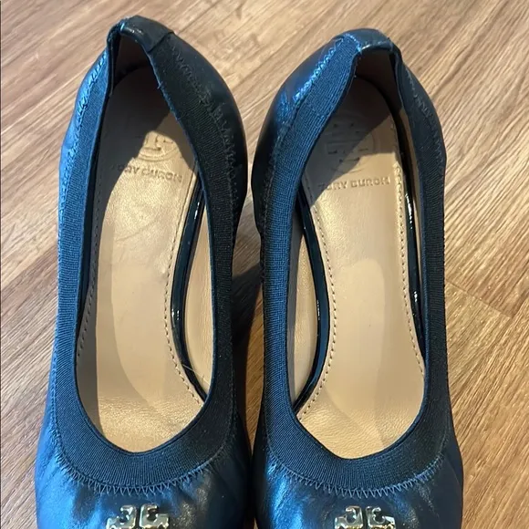 Tory Burch Black Leather Pumps