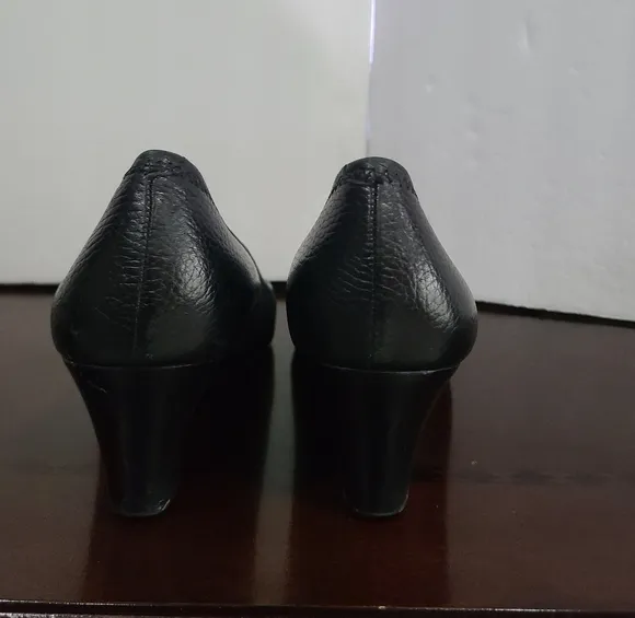 Tory Burch Black Peep-Toe Women's Shoes Sz.10