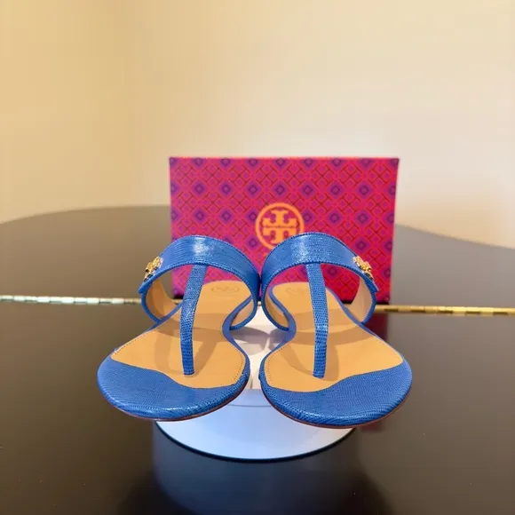 Tory Burch NWT Luxury Summer Beach Vacation Minimalist Authentic Kira Sandal