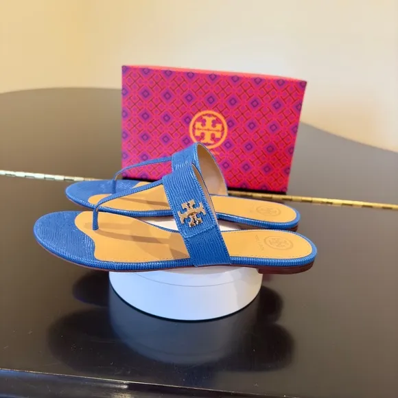 Tory Burch NWT Luxury Summer Beach Vacation Minimalist Authentic Kira Sandal
