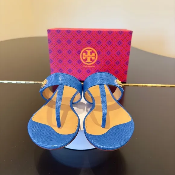 Tory Burch NWT Luxury Summer Beach Vacation Minimalist Authentic Kira Sandal