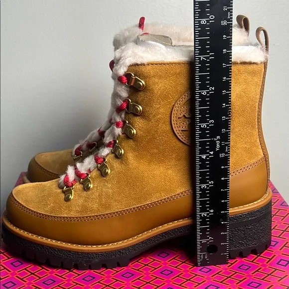 TORY BURCH thea shearling boots size6 color/rhum natural 202 rubberized leather