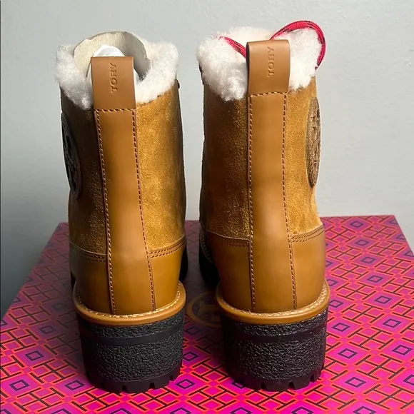 TORY BURCH thea shearling boots size6 color/rhum natural 202 rubberized leather
