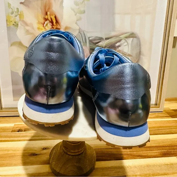 Tory Burch Tory Sport - Ruffles Trainer in Ace Blue Metallic, Size 8.5M, EUC